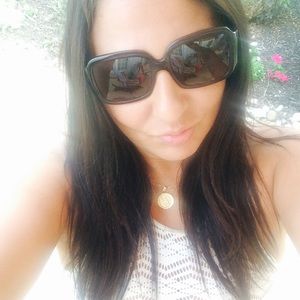 Meet your Posher, Jenny